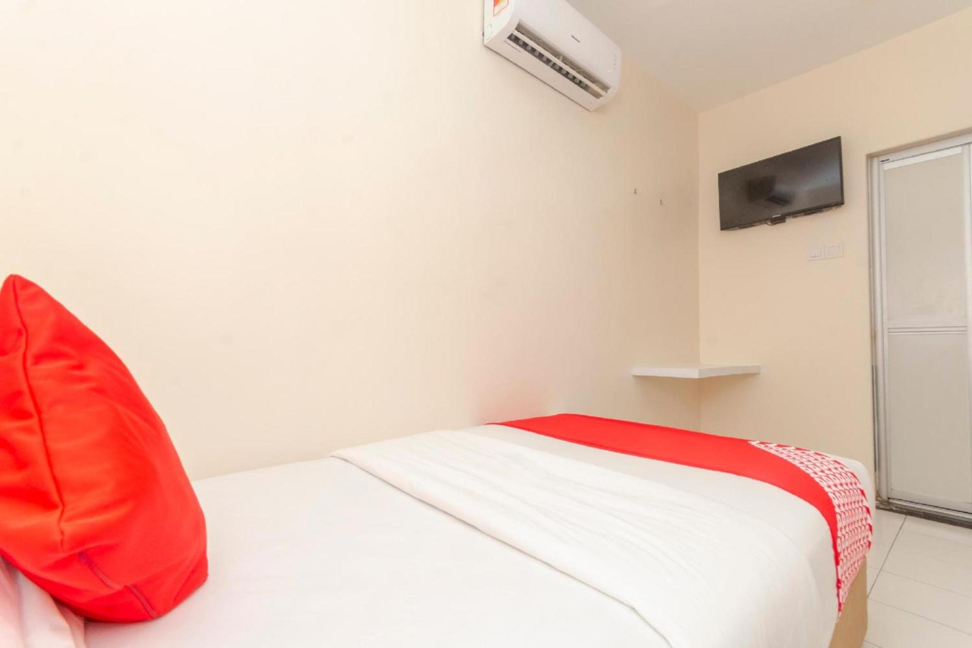 Skudai Hotel Exterior photo